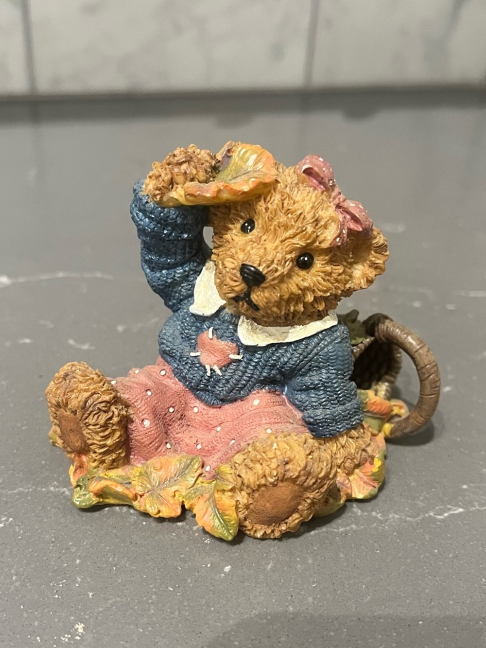1999 Home Interiors “Thank You Bears” Fall Girl Bear Figurine Resin KK 99005-99